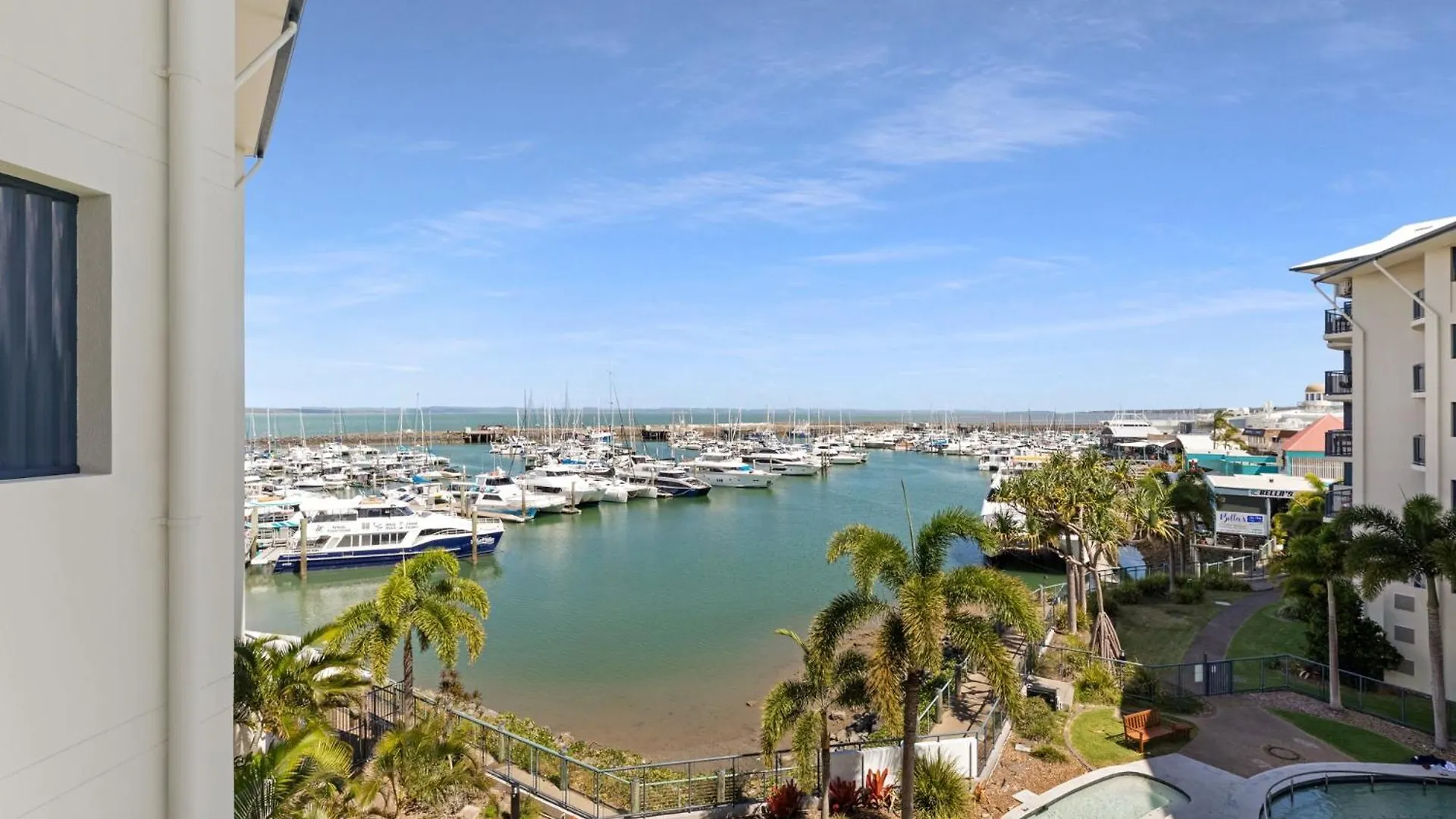Beautiful Apartment Urangan 0*,  Australia